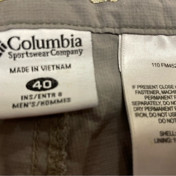 Men’s Cargo Shorts - Columbia - Size 40 - Picture 2 of 3